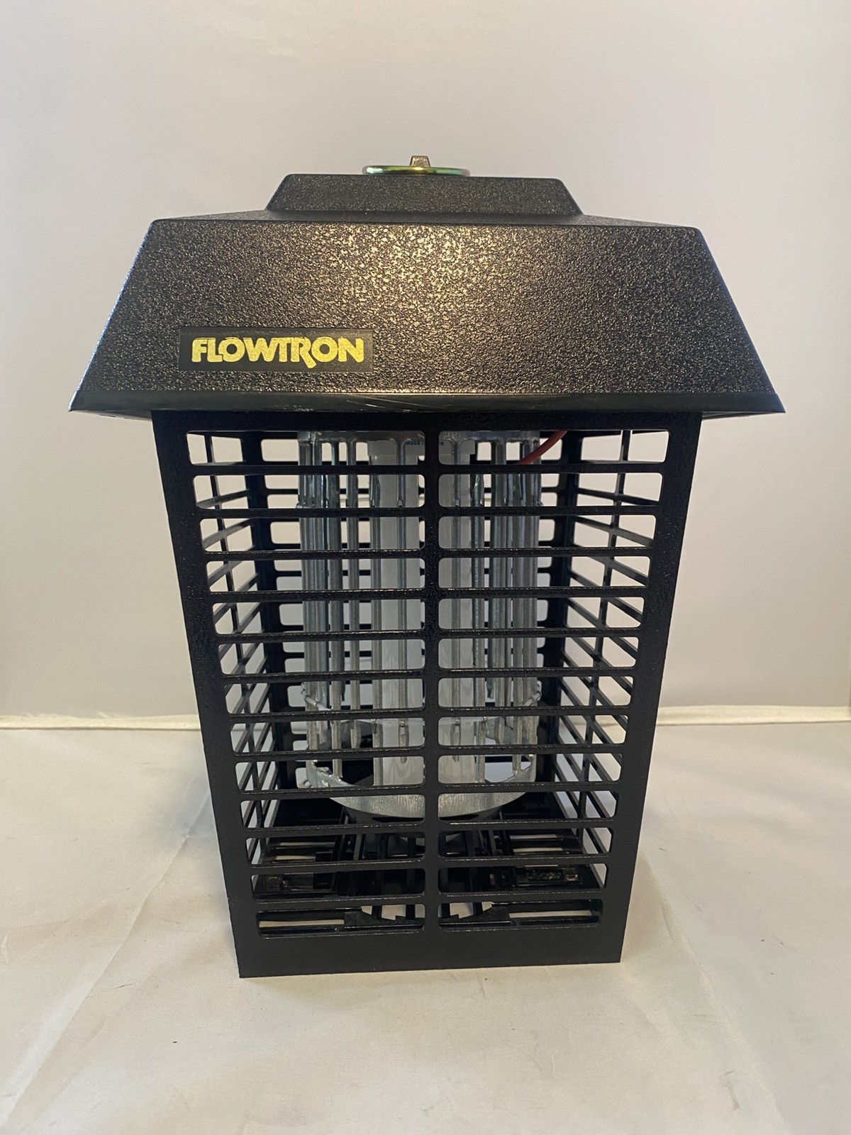 Flowtron BK-15D Mosquito Bug Zapper - 1/2 Acre Tested