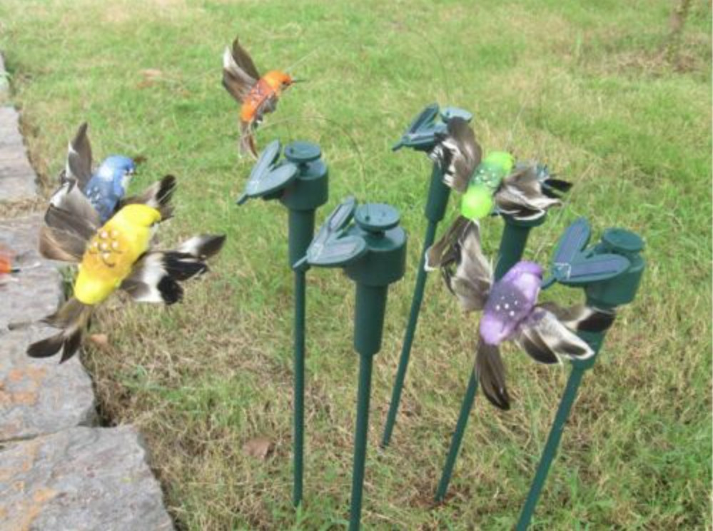 Solar Fluttering Hummingbird Garden Decor