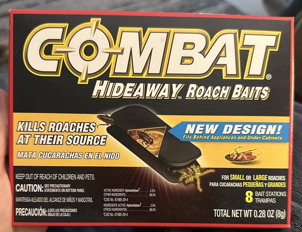 Combat Hideaway Roach Baits - 8 Station Rodent Trap Kit