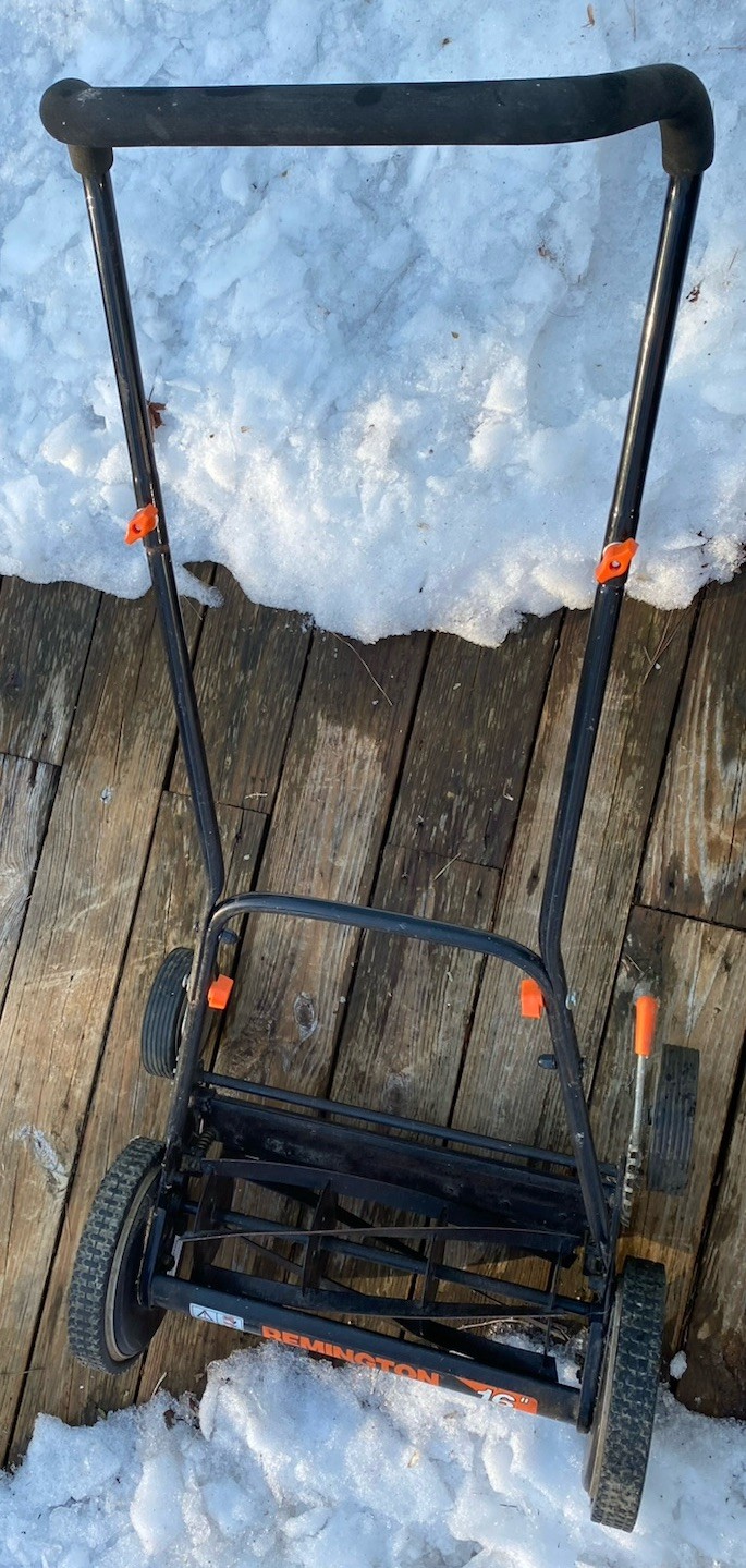 Remington Model 16" Walk-Behind Manual Reel Mower