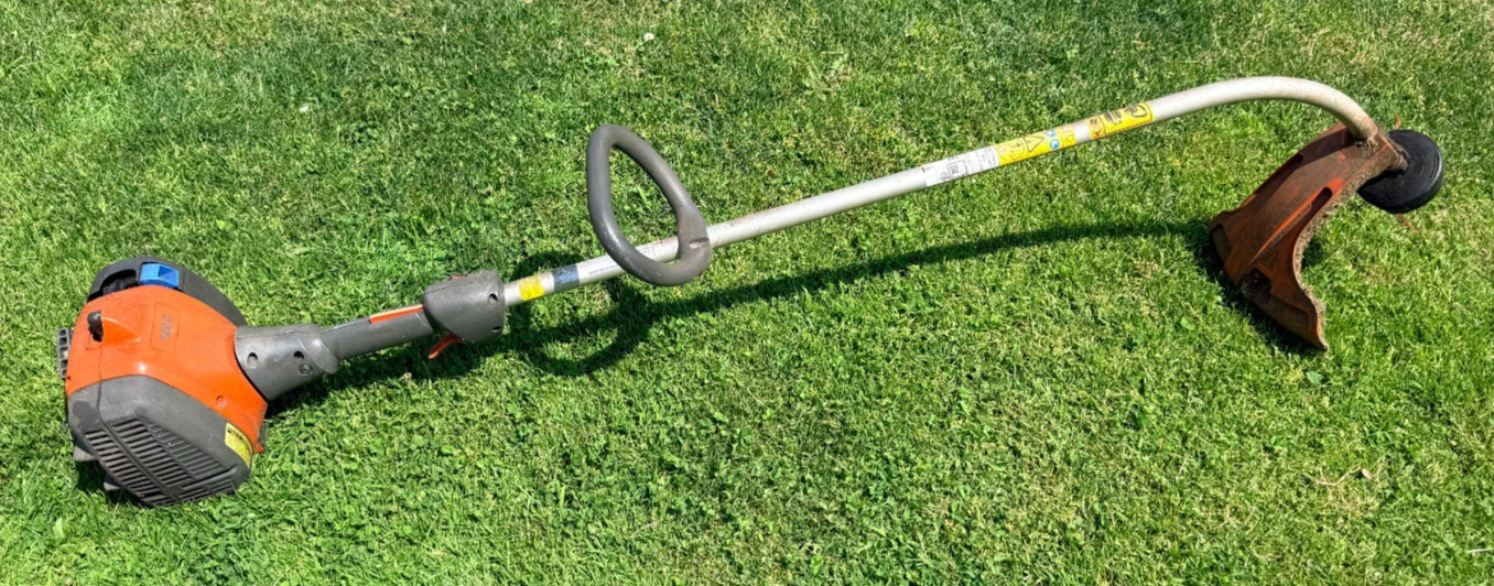 Husqvarna 122C String Trimmer