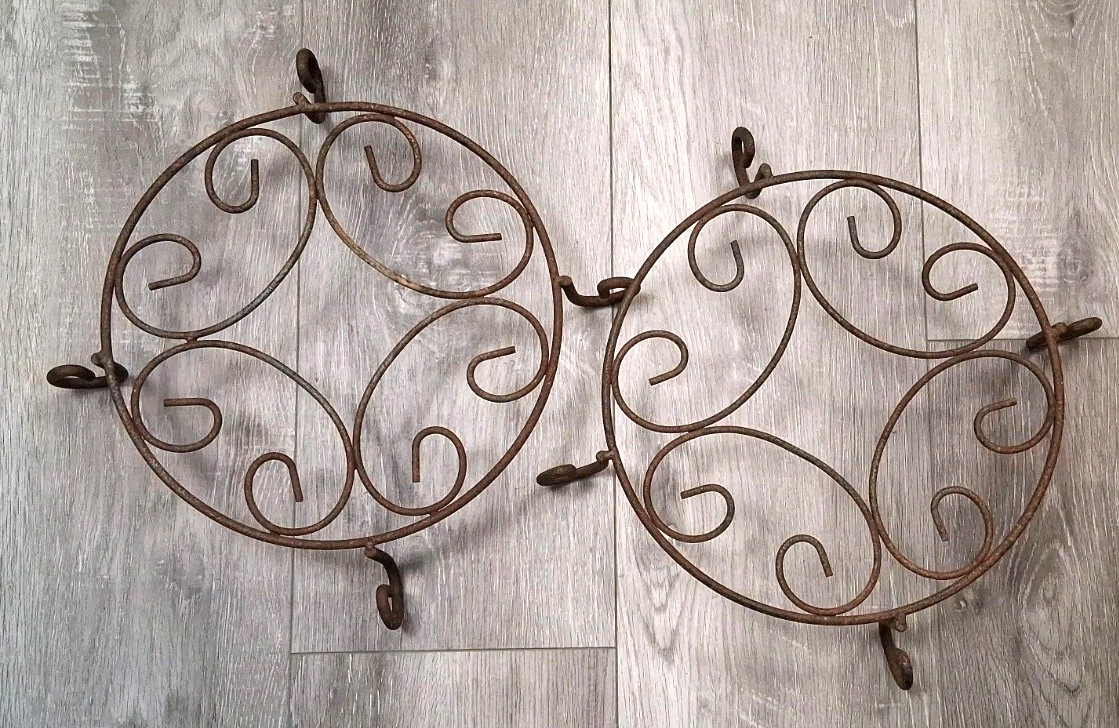 Vintage Round Wrought Iron Plant Stand - 12"Wx3"H