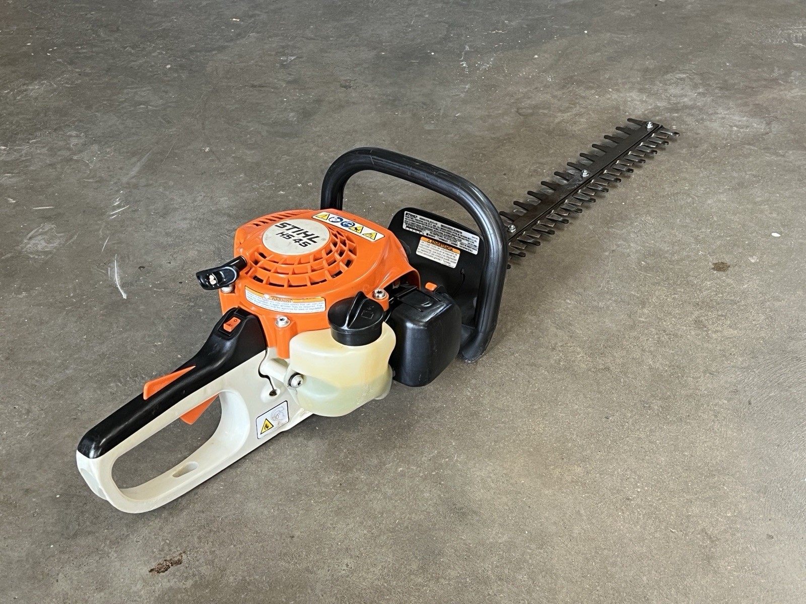 STIHL HS45 Hedge Clipper Trimmers - 18" Blade, Powerful Gas...