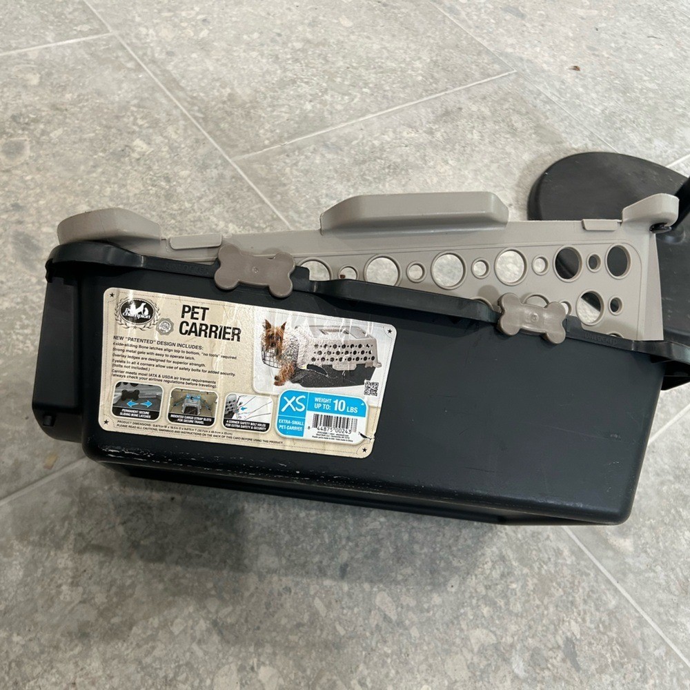 Pet Champion XS Hard Shell Carrier