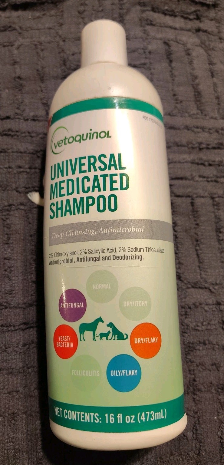 Vetoquinol Medicated Shampoo for Dogs, Cats, Horses - 16oz