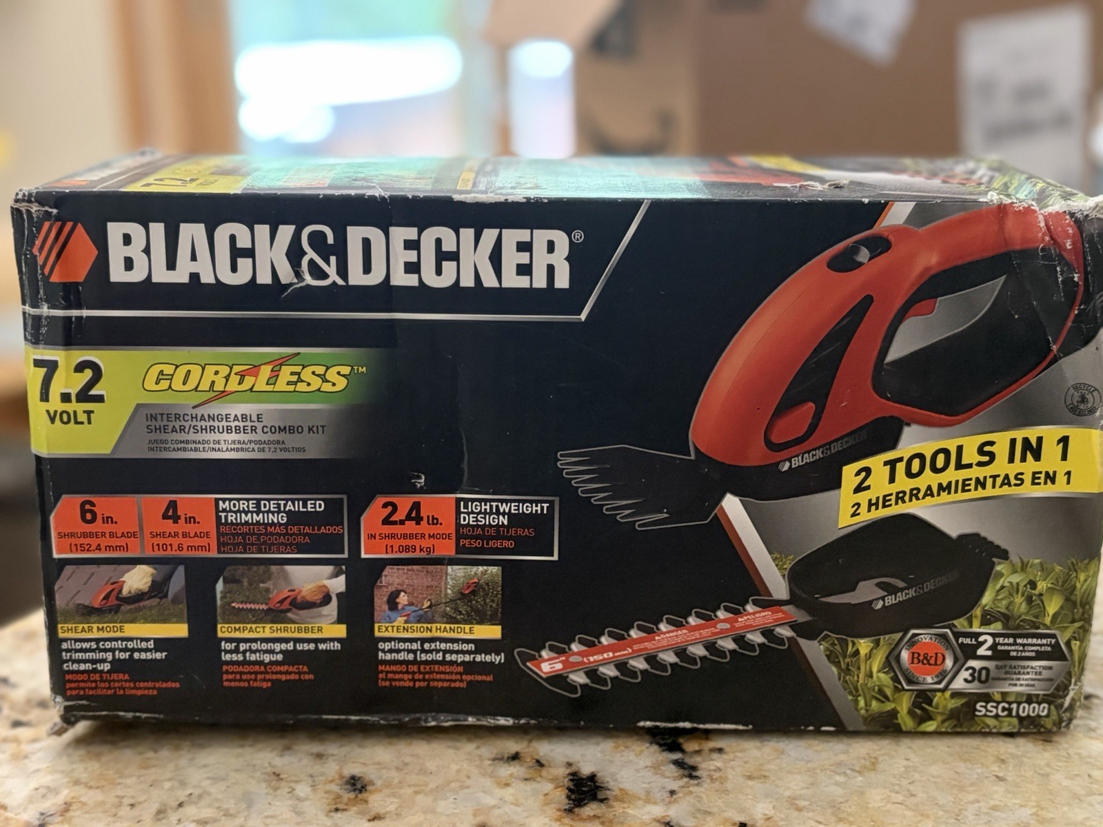 BLACK+DECKER SSC1000 Cordless Grass Shear & Shrubber Kit