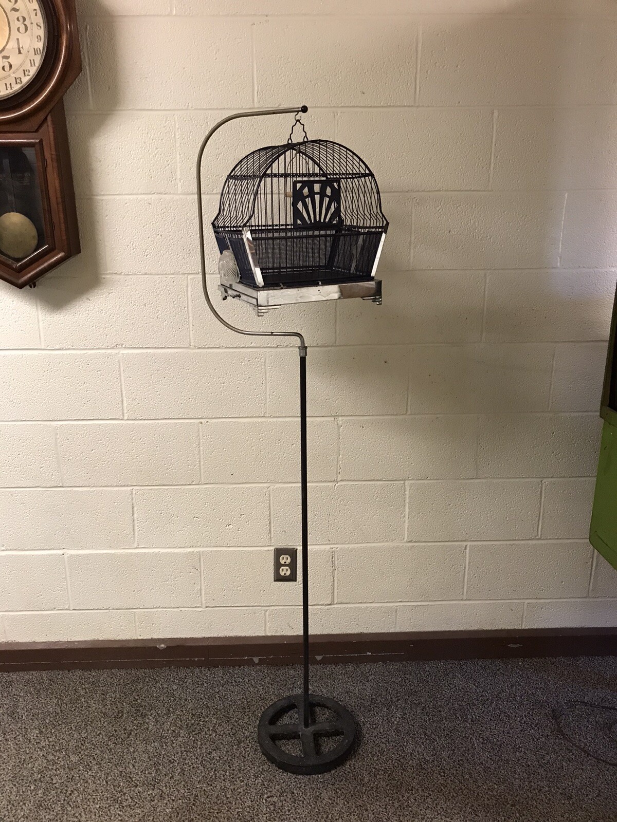 Bird Cage on Stand 63" Tall Hendryx Style