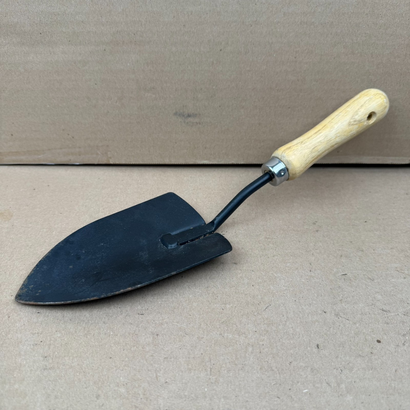 Ames Garden Hand Trowel Steel Blade Wood Handle 6"
