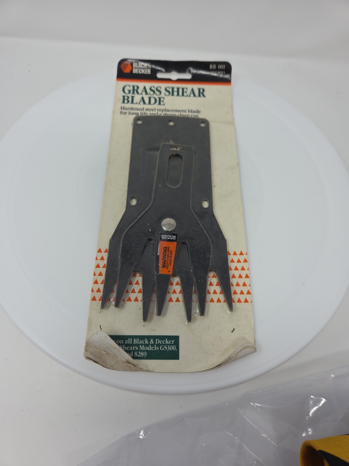 Black & Decker Grass Shear Blade RB-001 - Premium Shearing T...