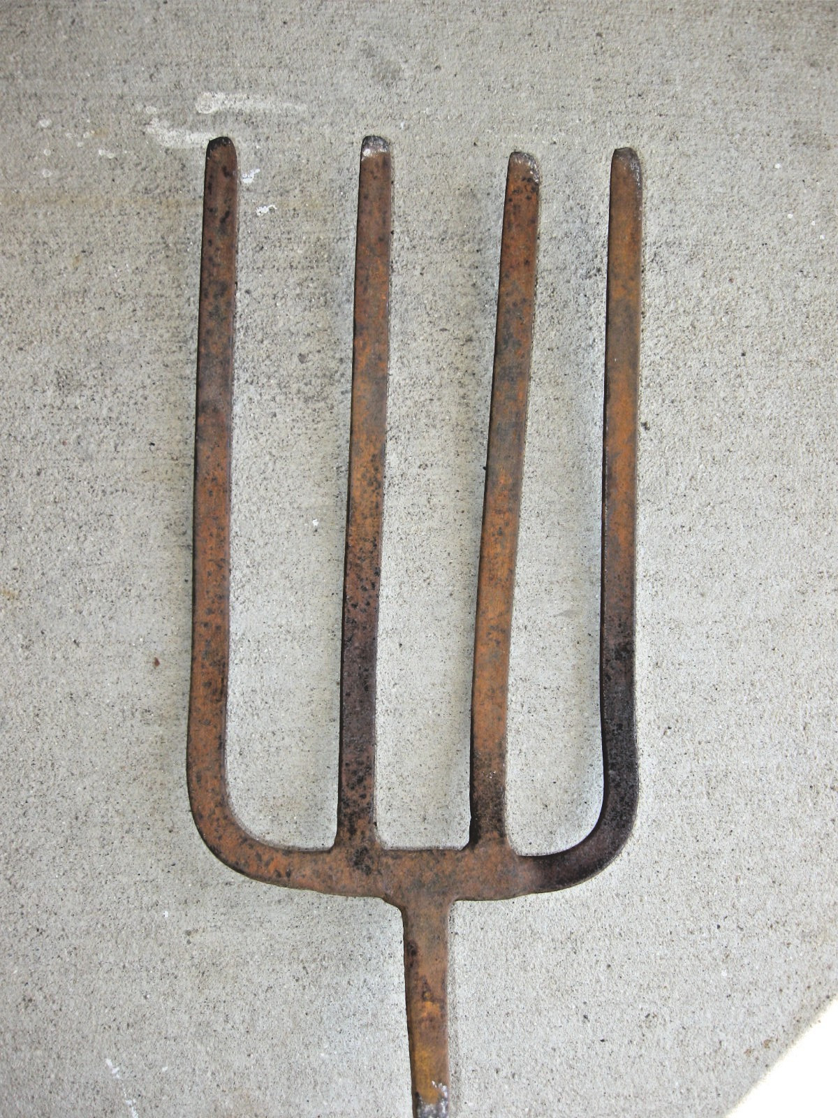 Vintage Primitive Farm Tool - 4 Flat Tine Fork