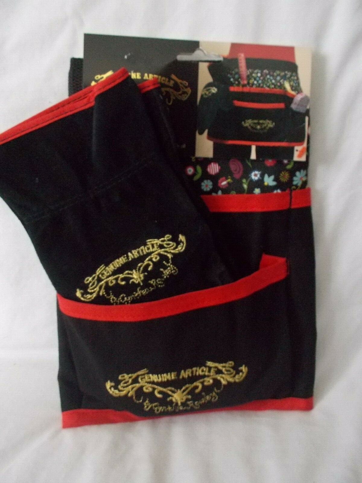 Cynthia Rowley Women's One Size Garden Apron & Gloves