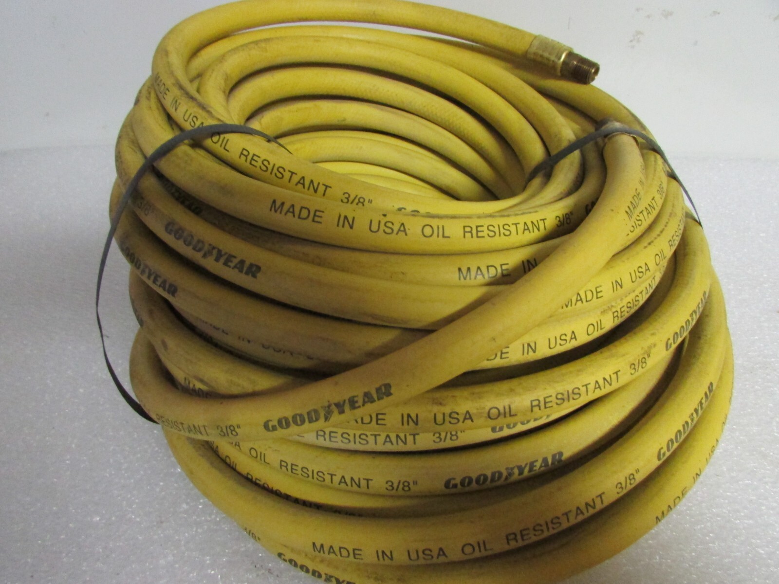 Goodyear Oil Resistant 3/8-In Air Hose 250 PSI 50 Ft