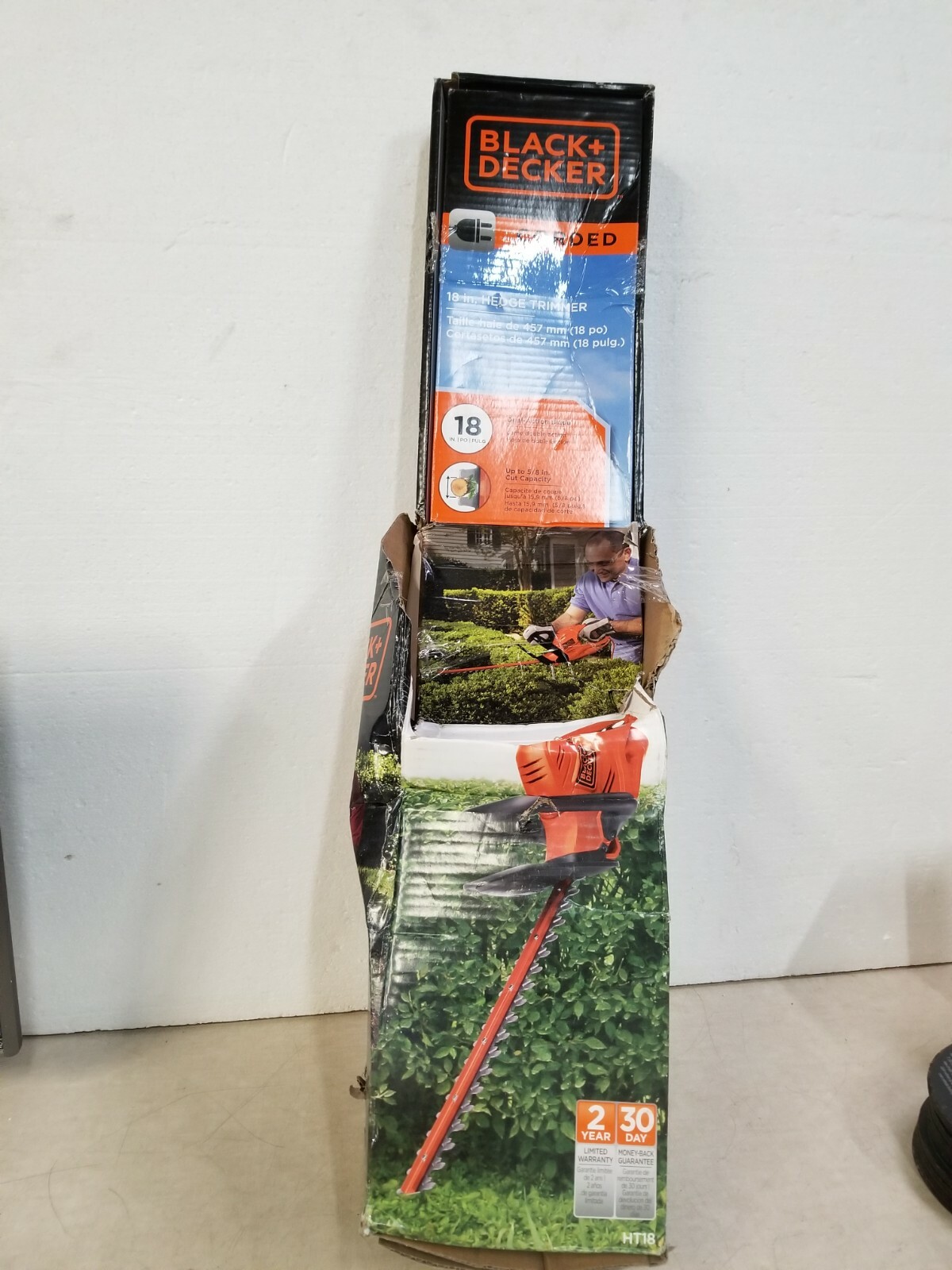 Black & Decker HT18 Corded Hedge Trimmer