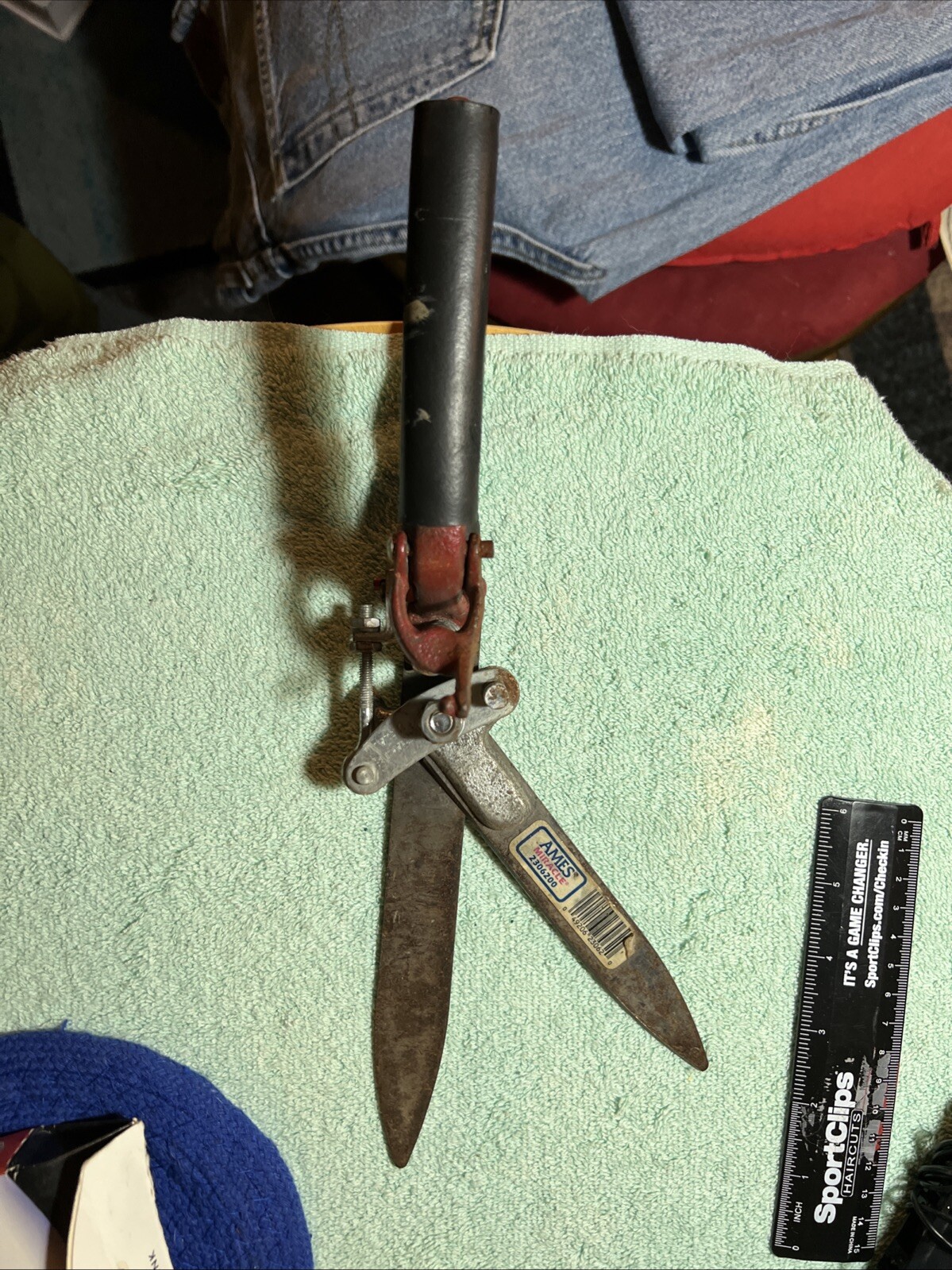 Vintage Miracle Grass Shear #2306200 - Sharp Cutting Blade