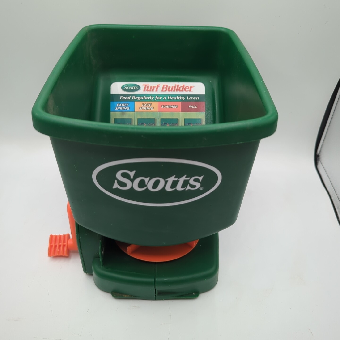 Scotts Handy Green II Lawn Seed Spreader - ST56