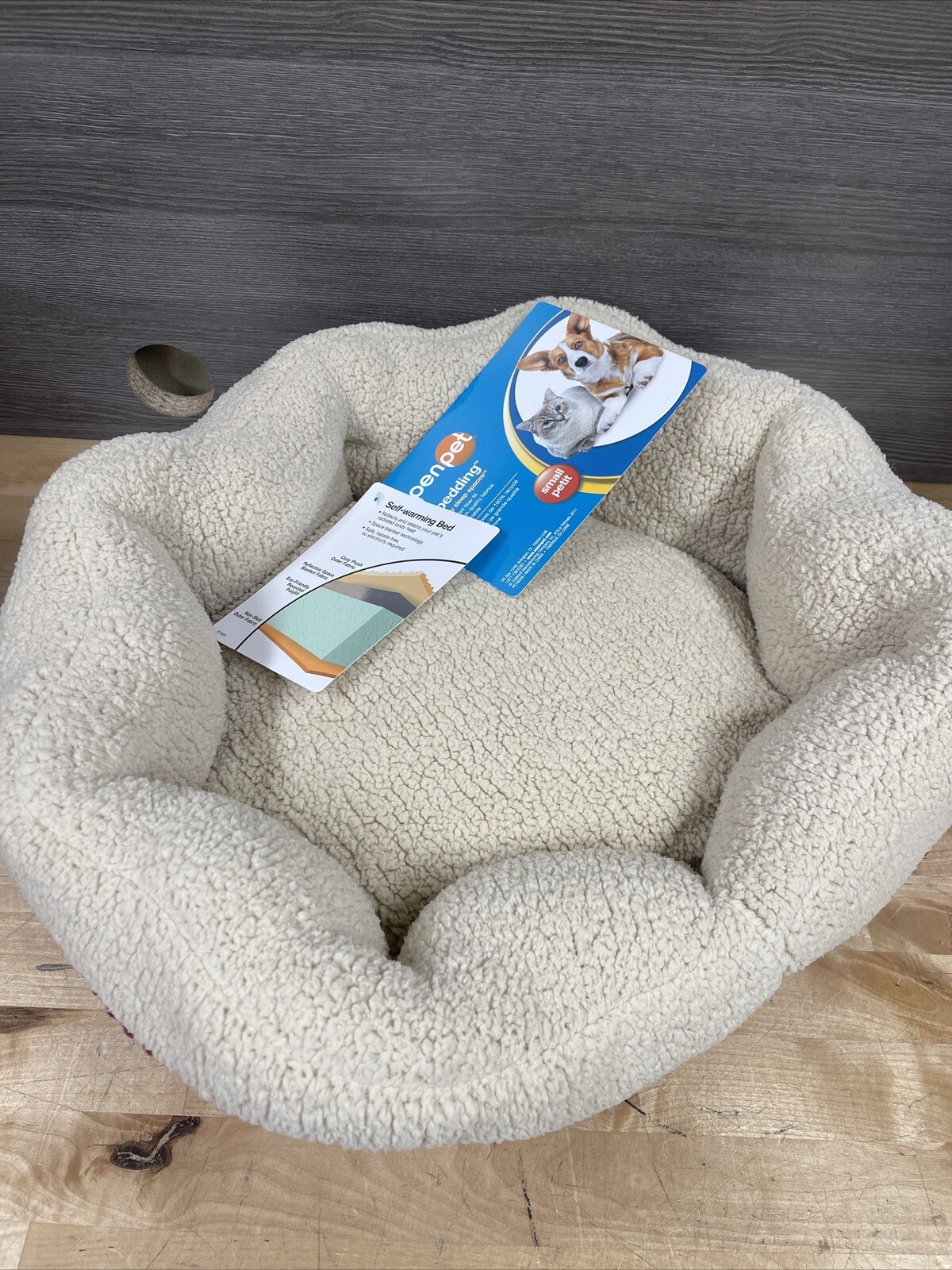 Aspen Pet Self Warming 19" Red Cat Bed