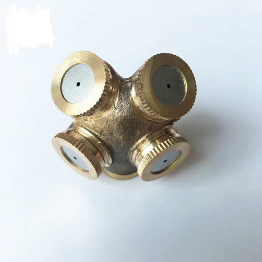 Adjustable Brass Garden Sprinkler Nozzle - 4 Hole Fit