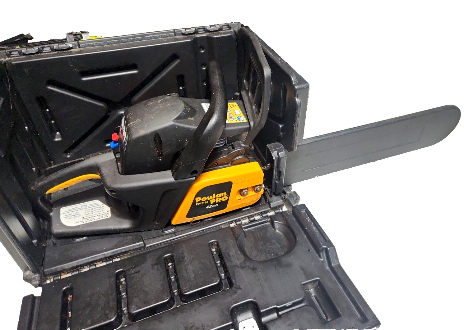 Poulan Pro PP4218A Gas Chain Saw - 18" Model PP4218A