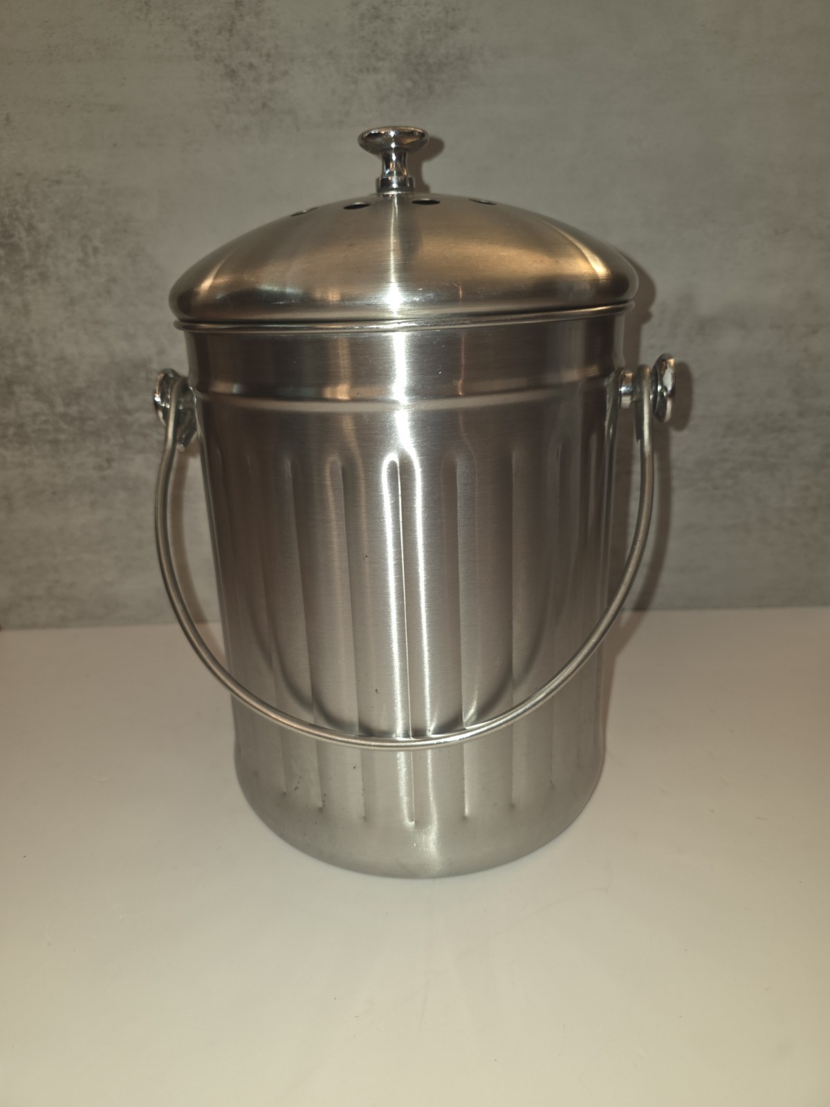 OGGI Stainless Steel Indoor Composter Pail with Lid & Filter...