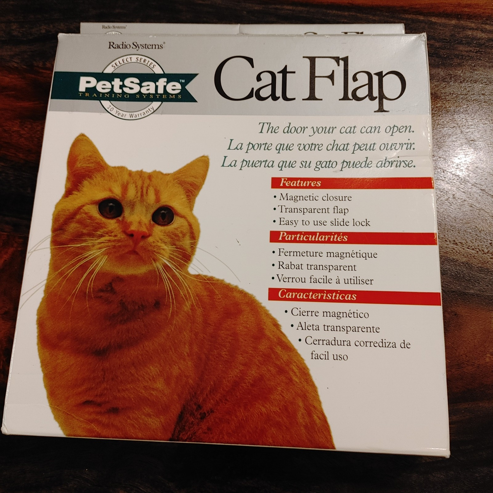 Small 2-Way Locking Cat Door