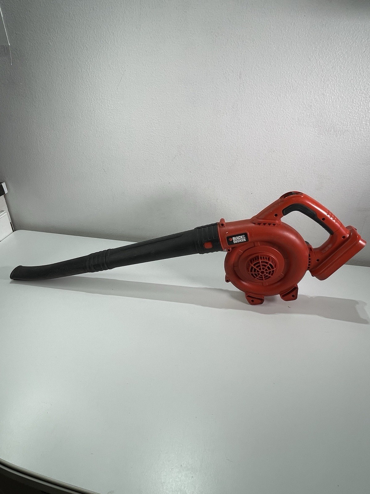 Black & Decker NSW18 Leaf Blower Sweeper Tool - Rare Working...