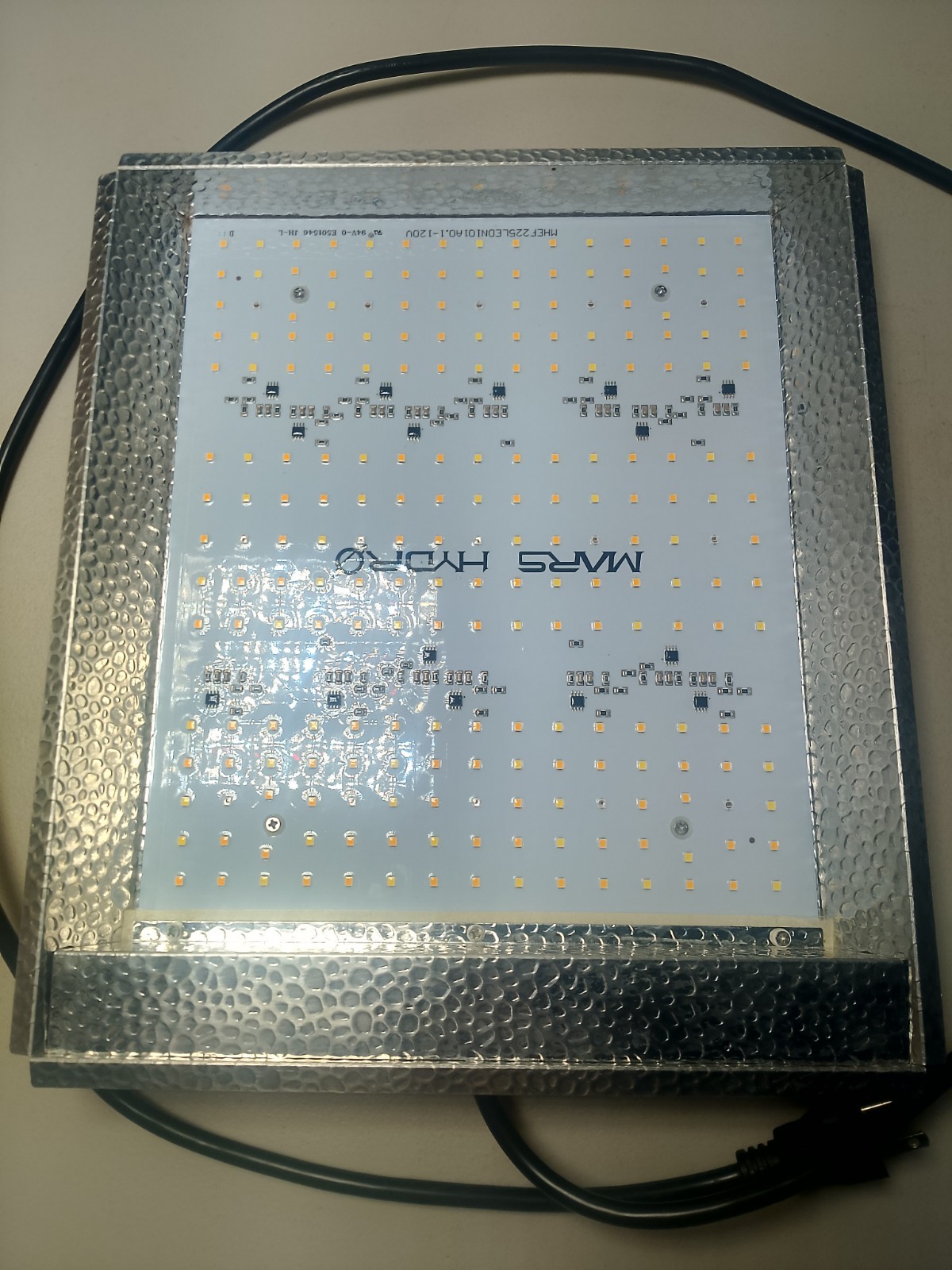 Mars Hydro Full Spectrum LED Grow Light - 600W